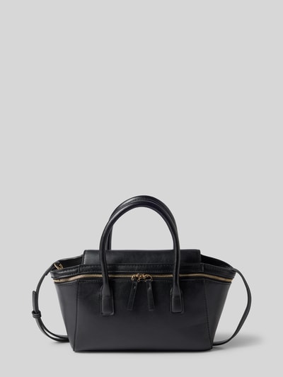 Produktfoto, schwarze Handtasche mit Schulterriemen Modell 'FIORI' von MANGO, glatte Struktur, goldfarbener Reißverschluss, Tragehenkel, rechteckige Form, Größe ca. 32x16x10 cm, Schulterriemen ca. 46 cm
