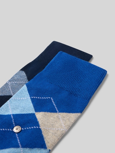 Produktfoto, Socken mit Label-Applikation 2er-Pack von Burlington, verschiedene Blau- und Beigetöne, Baumwoll-Mix, Label-Print, elastische Bündchen