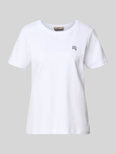 Produktfoto, weißes Regular Fit T-Shirt mit Motiv-Stitching und Rundhalsausschnitt aus reiner Baumwolle von Smith and Soul, neutraler Hintergrund