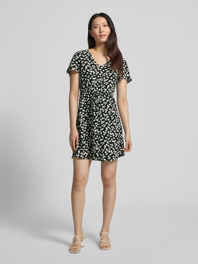 VERO MODA Tailliertes Freizeitkleid aus reiner Viskose Modell 'EASY JOY' Black 1