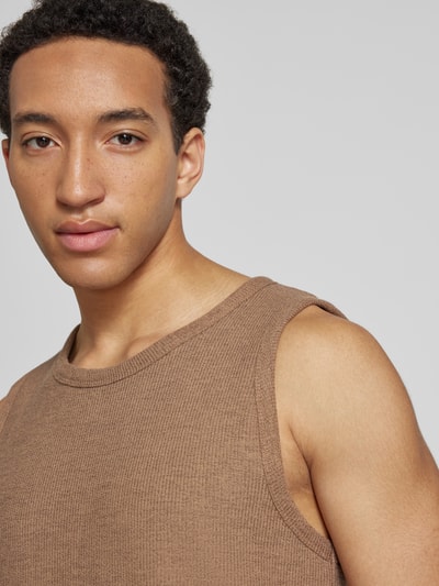 REVIEW Top mit Rundhalsausschnitt Mud 3