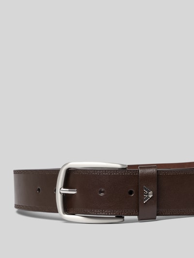 Produktfoto, Gürtel aus echtem Leder mit Strukturmuster von Emporio Armani in Braun mit Logo-Detail und Dornschließe, Breite 4 cm