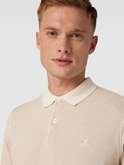 Marc O'Polo Poloshirt aus Baumwolle mit Label-Detail Sand 3