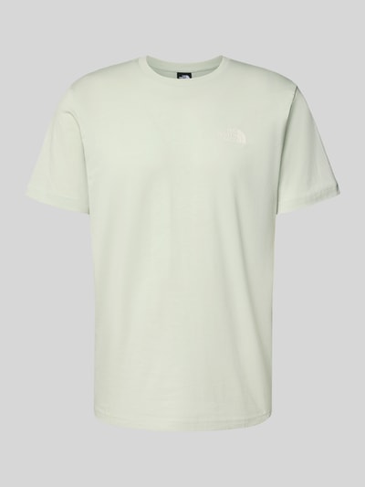 Produktfoto, T-shirt mit Label-Print von The North Face, mieszanka bawełny, krój regular fit, okrągły dekolt, długość tyłu 71 cm, rozmiar M