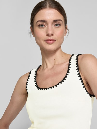 VERO MODA Top o kroju slim fit z okrągłym dekoltem model 'VIOLA' Biały 3