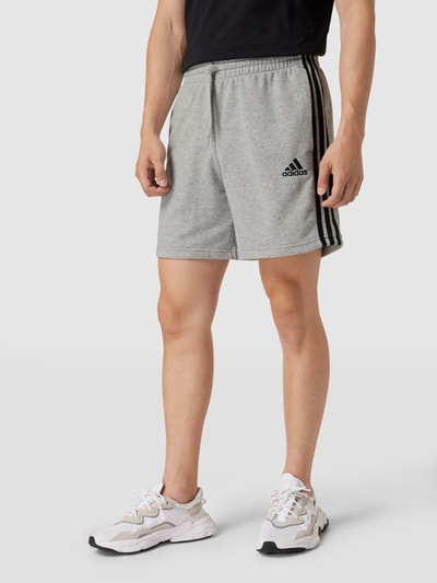 ADIDAS SPORTSWEAR Sweatshorts mit Label-Stitching Mittelgrau Melange 4