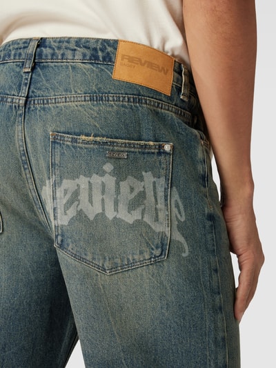 REVIEW Baggy Fit Jeans mit Label-Patch Blau 3
