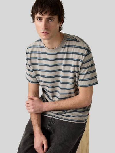 Levi's® Relaxed Fit T-Shirt aus reiner Baumwolle Modell 'Red Tab™' Mittelgrau 3