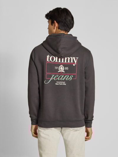 Tommy Jeans Regular fit hoodie van katoenmix Zwart - 5
