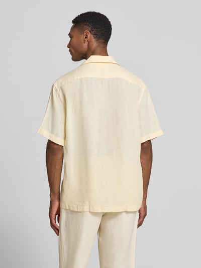Lacoste Relaxed Fit Leinenhemd mit Resortkragen Beige Melange 5