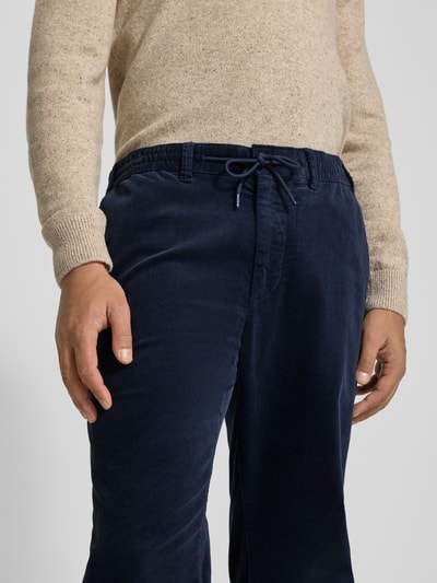 MCNEAL Tapered Fit Cordhose mit Strukturmuster Marine 3