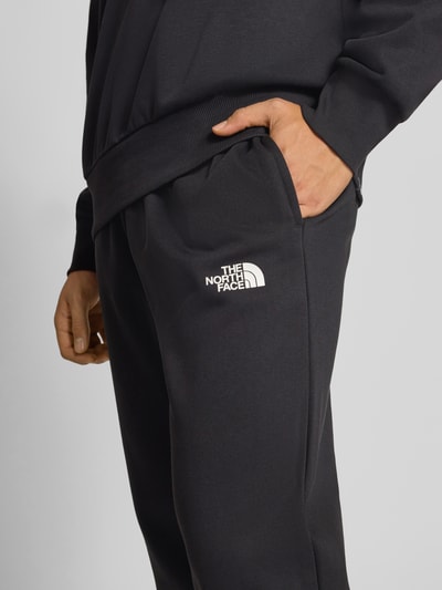 The North Face Regular Fit Sweatpants mit Label-Stitching Black 3