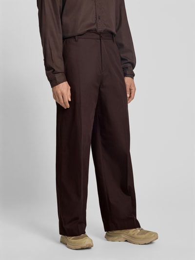 Filippa K Wide Fit Hose aus reiner Baumwolle Schoko 4
