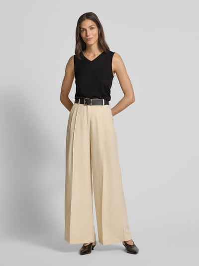 Soyaconcept Leinentop mit V-Ausschnitt Modell 'EMEL' Black 1