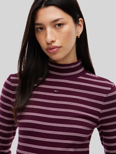 Tommy Jeans Slim Fit Langarmshirt aus Baumwoll-Mix Bordeaux 3