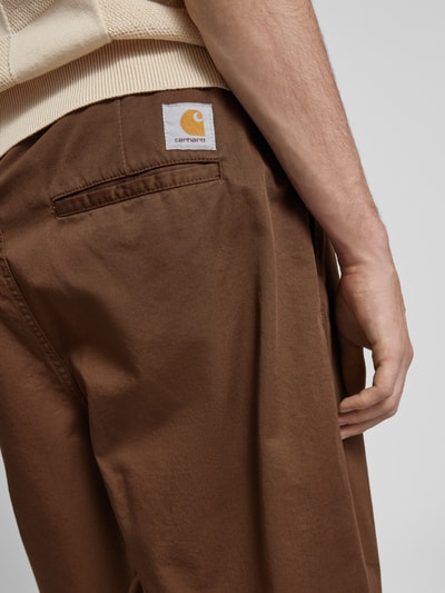 Carhartt Work In Progress Regular Fit Bundfaltenhose mit Eingrifftaschen Modell 'MARV' Dunkelbraun 3