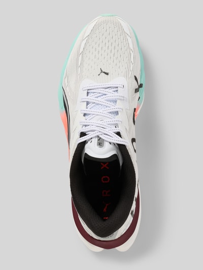 Produktfoto, Sneaker mit Schnürverschluss von PUMA mit abgerundeter Spitze, Label-Detail, strukturierter Sohle, Größe 44, bunte Farben