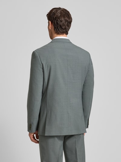 Männermodel trägt Regular Fit Blazer mit Lanawoll-Anteil Modell 'Charles' von Matinique in Grau, feine Textur, Ganzkörperansicht Rückansicht, Elastischer-Material-Mix, Reverskragen, Brusttasche, Paspeltaschen, 2-Knopfleiste, Rückenlänge bei Größe 50 75 cm, Schulterbreite 46 cm, Ärmellänge 66 cm.