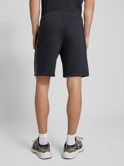 CHAMPION Tapered Fit Sweatshorts mit Label-Print Black 5