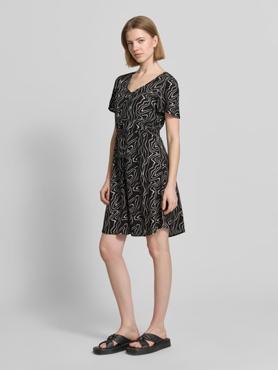 VERO MODA Tailliertes Freizeitkleid aus reiner Viskose Modell 'EASY JOY' Black 1