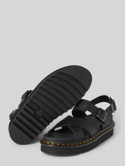 Produktfoto, Sandalette aus Leder Modell 'Voss II' von Dr. Martens, naturalna skóra, czarny kolor, zaokrąglony czubek, paski ze sprzączką, wysokość obcasa 4 cm w rozmiarze 40