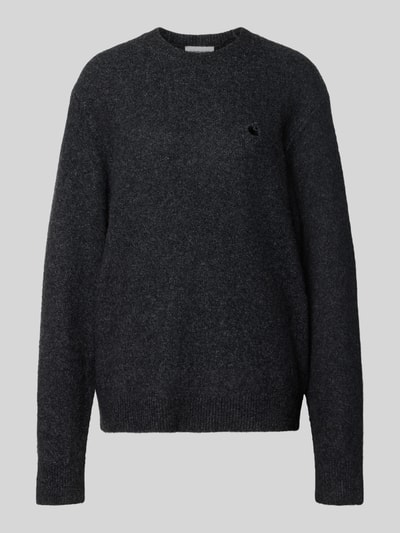 Produktfoto, sweter z dzianiny z mieszanki materiałów z dodatkiem streczu Carhartt Work In Progress Model 'CURTIS', luźny krój, okrągły dekolt, wyhaftowane logo, prążkowane wykończenia, długość tyłu w rozmiarze M: 68 cm, długość rękawów w rozmiarze M: 68 cm