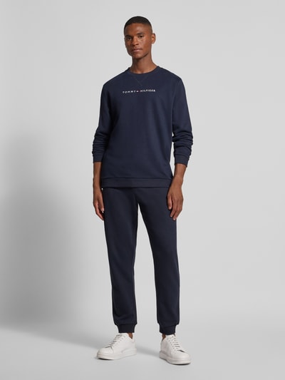 Tommy Hilfiger Spodnie dresowe o kroju regular fit z mieszanki bawełny Granatowy 1