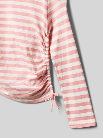 Produktfoto, gestreiftes kinder Longsleeve mit Rundhalsausschnitt Modell 'GAT' von Mango, Reine Baumwolle, Regular-Fit, rosa-weiß, Rückenlänge bei Größe 140: 51 cm