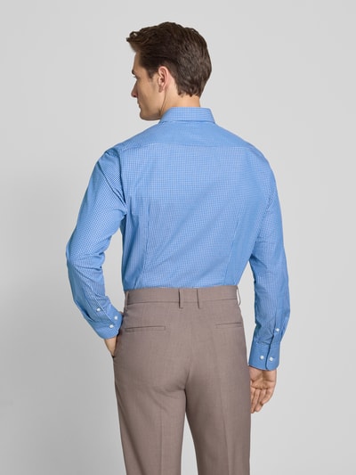 Christian Berg Men Koszula biznesowa o kroju regular fit z kołnierzykiem typu button down Królewski niebieski 5