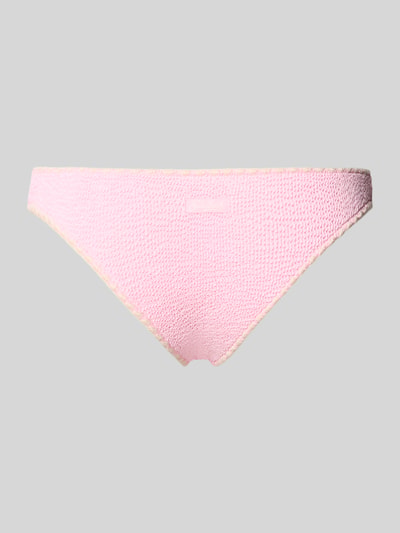 Produktfoto, Bikini-Slip mit Label-Patch Modell 'NAOMI' von MC2 Saint Barth im rosa Strukturmuster aus Material-Mix mit Stretch-Anteil.