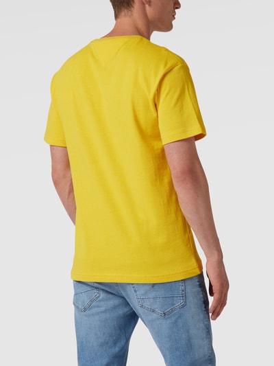 Tommy Jeans T-Shirt aus Bio-Baumwolle mit Label-Patch Gelb 5