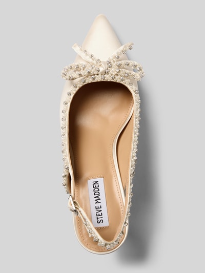 Produktfoto, Pumps mit Zierschleife Modell 'Florissa' von Steve Madden aus Satin in Creme, Perlen- und Ziersteinbesatz, spitze Form, Kontext Damen Pumps