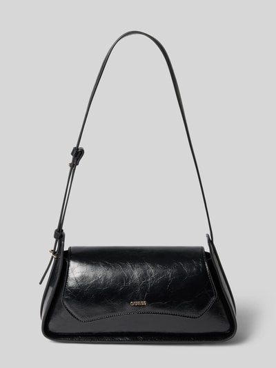 Produktfoto, Shoulder Bag in Leder-Optik Modell 'Xena' von GUESS in Schwarz mit verstellbarem Schulterriemen, Logo-Detail, Magnetverschluss, strukturierte Oberfläche, 22 x 12 x 7 cm, Länge Schulterriemen 70 cm.