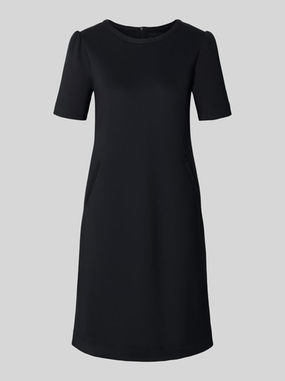 Produktfoto, Knielanges Kleid mit seitlichen Eingrifftaschen von Marc Cain, schwarz, A-Linie, Rundhalsausschnitt, Material-Mix mit Stretch-Anteil