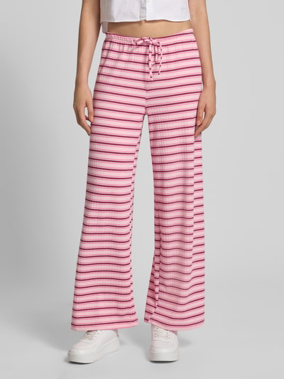 Gina Tricot Hose mit Streifenmuster und Tunnelzug Pink 4