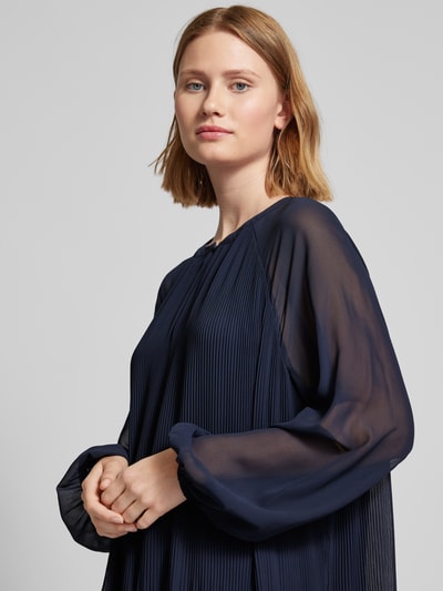 Christian Berg Woman Selection Fließendes Langarmkleid mit Plisseefalten Marine 3