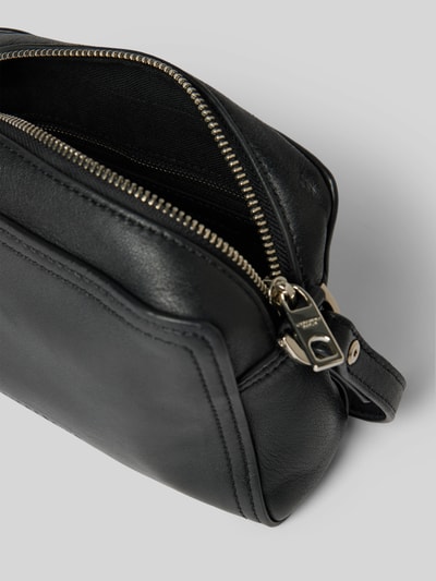 LIEBESKIND BERLIN Handtasche aus Leder mit Label-Detail Modell 'CHUDY' Black 5