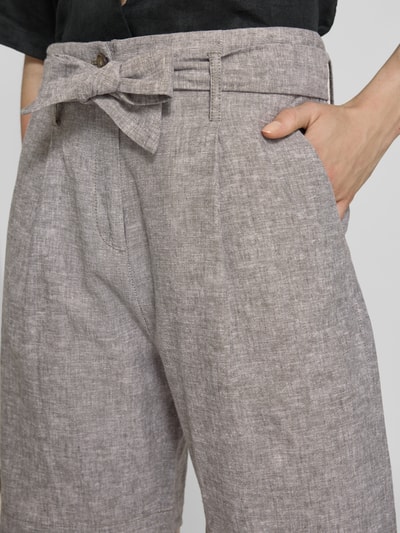 Christian Berg Woman Loose Fit Bermudas aus Leinen-Baumwoll-Mix Khaki Melange 3