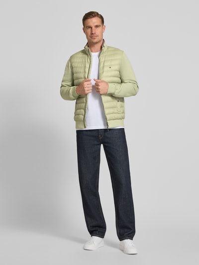 Tommy Hilfiger Regular Fit Steppjacke aus verschieden strukturiertem Material Schilf 1
