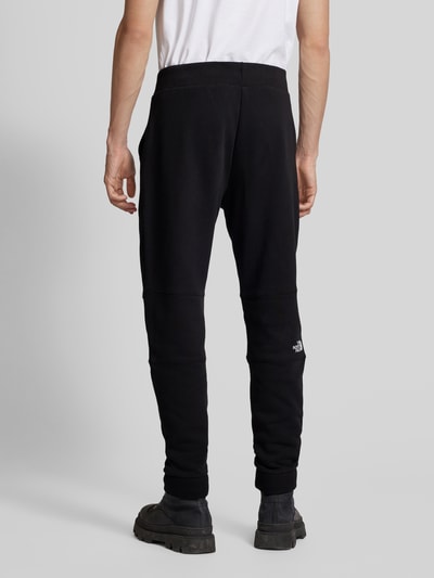 The North Face Regular fit sweatpants met labelprint Zwart - 5