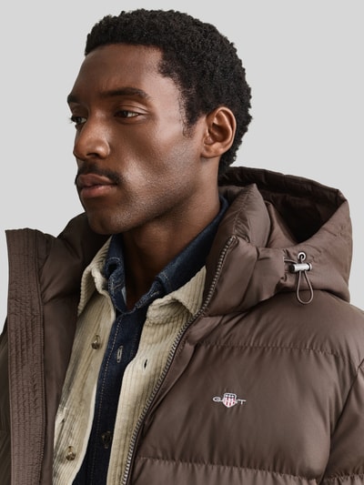 GANT Regular Fit Jacke aus Polyester mit abnehmbarer Kapuze Dunkelbraun 3