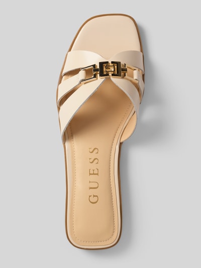 Produktfoto, Slipper aus echtem Leder Modell 'Realla' von Guess in Beige, offene Ferse, Logo-Detail, 2 cm Absatz, abgerundete Passform