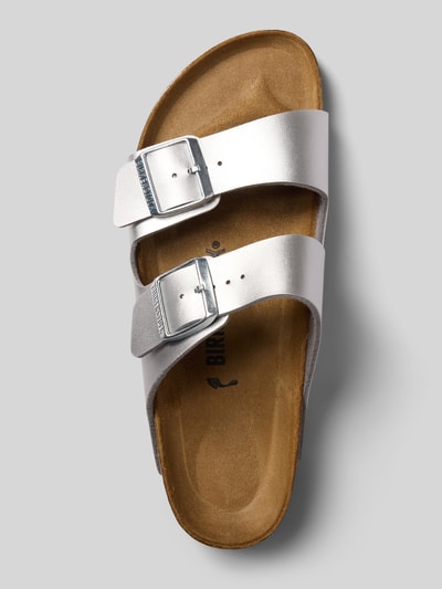 Produktfoto, Slipper in Leder-Optik Modell 'Arizona' van Birkenstock, dames instappers, afgeronde pasvorm, logodetail, hakhoogte maat 40: 3 cm