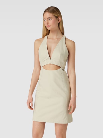 Calvin Klein Jeans Knielanges Kleid mit Cut Out Sand 4