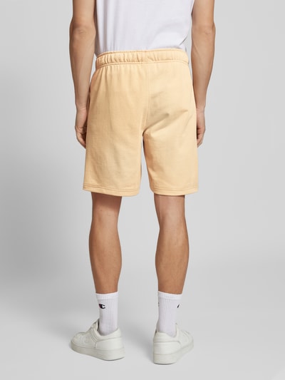 CHAMPION Sweatshorts mit Logo-Stitching und elastischem Bund Beige 5