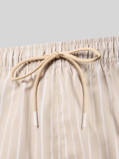 BOSS Badeshorts aus schnell trocknendem Material Sand 2