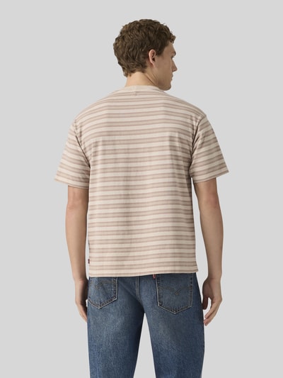 Levi's® Regular T-Shirt aus Baumwolle Beige 5
