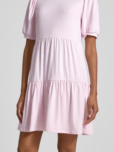 Pieces Regular Fit Freizeitkleid mit Allover-Muster Modell 'NALA' Pink 3