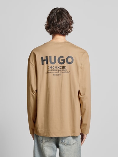 Hugo Blue Longsleeve mit Label-Print Modell 'Nichaboso' Beige 5