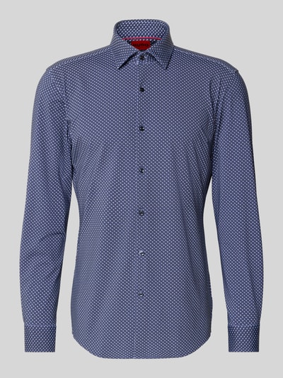 Produktfoto, Slim Fit Businesshemd mit Kentkragen Modell 'KENNO' von HUGO in Dunkelblau mit weißem Allover-Muster, einreihiger Knopfleiste, glatte Baumwoll-Textur